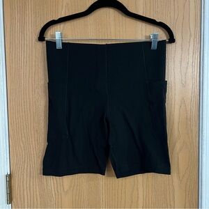 Black Stretchy Bike Shorts for Active Comfort